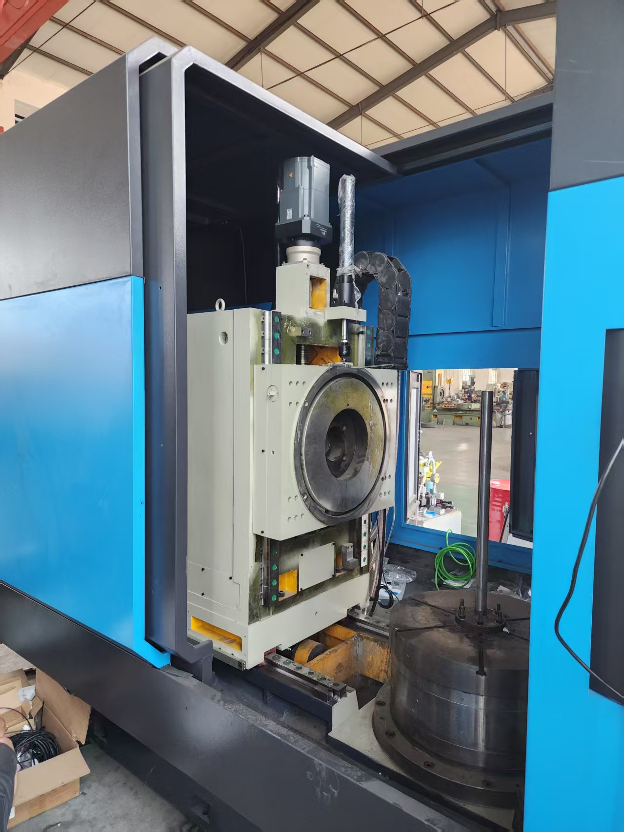 Double Hydrostatic Spindle Dual Direct-Drive High-Precision Gear Hobbing Machine